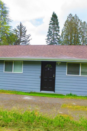 Cozy Hoodsport Duplex: 1BR 1BA-B